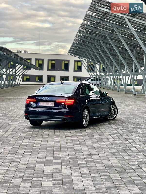 Седан Audi A4 2018 в Львові