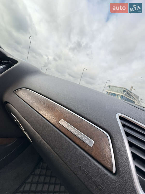 Седан Audi A4 2013 в Киеве