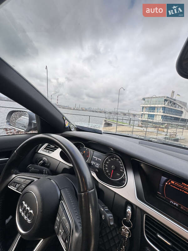 Седан Audi A4 2013 в Киеве