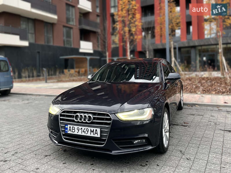 Седан Audi A4 2013 в Виннице