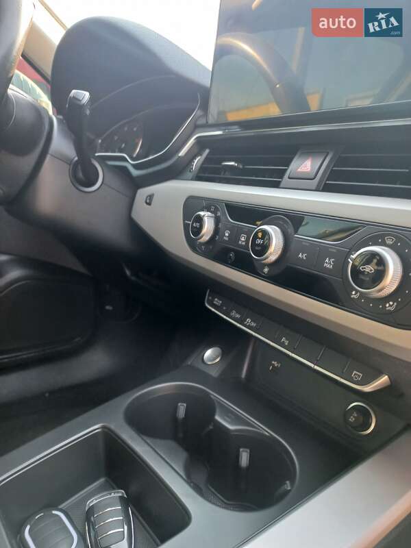 Универсал Audi A4 2020 в Лубнах