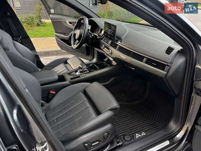 Седан Audi A4 2020 в Киеве