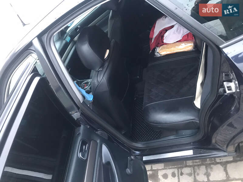 Седан Audi A4 2000 в Теофіполі