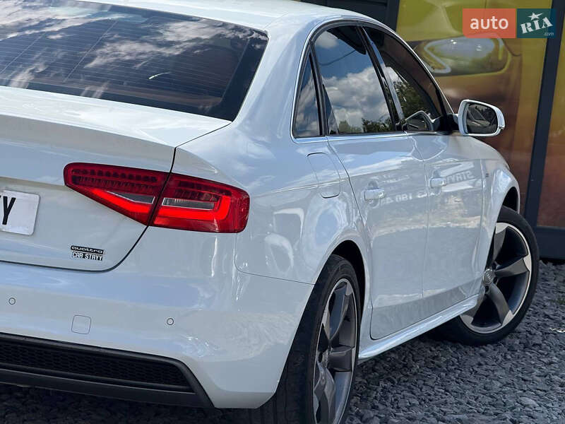 Седан Audi A4 2015 в Стрию