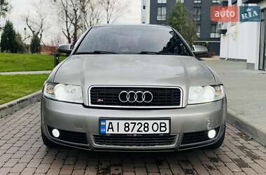 Седан Audi A4 2004 в Белогородке