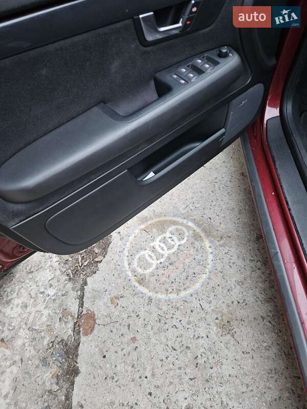 Седан Audi A4 2004 в Киеве