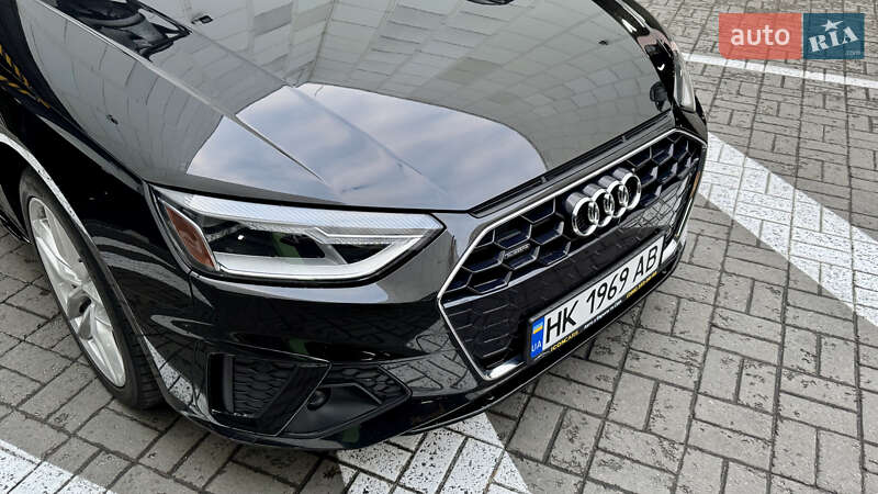 Седан Audi A4 2019 в Вараше