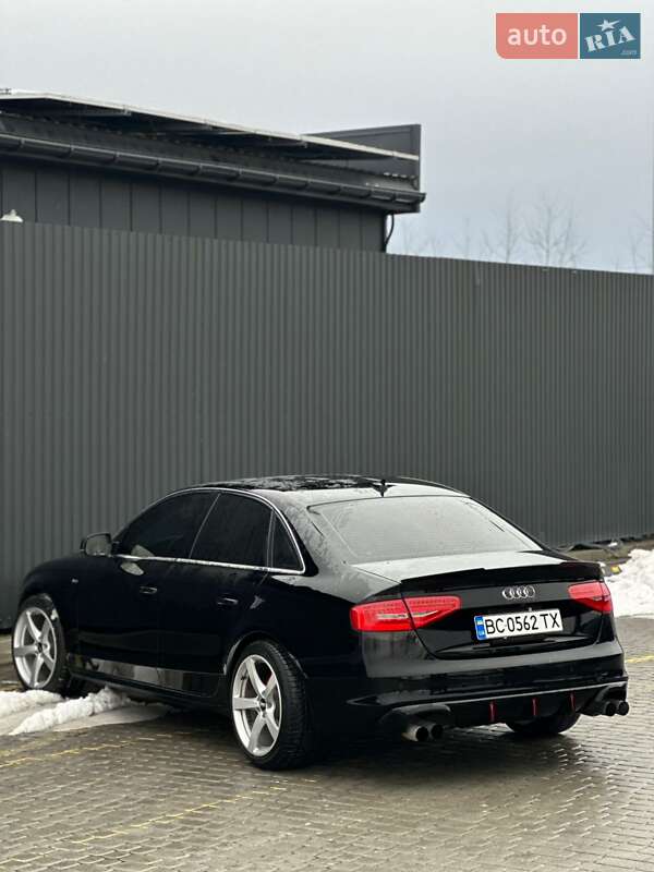 Седан Audi A4 2013 в Львове