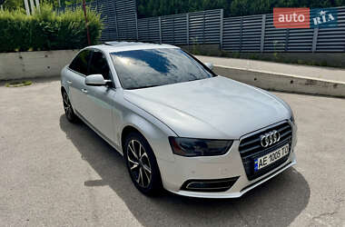 Седан Audi A4 2012 в Днепре