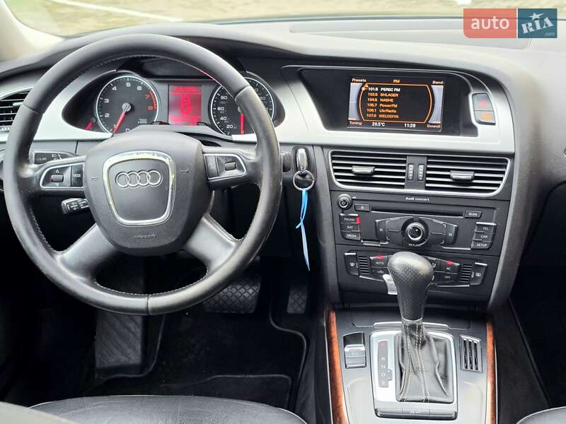 Універсал Audi A4 2011 в Харкові