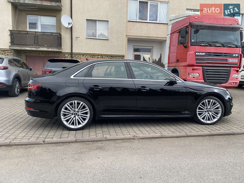 Седан Audi A4 2017 в Самборі