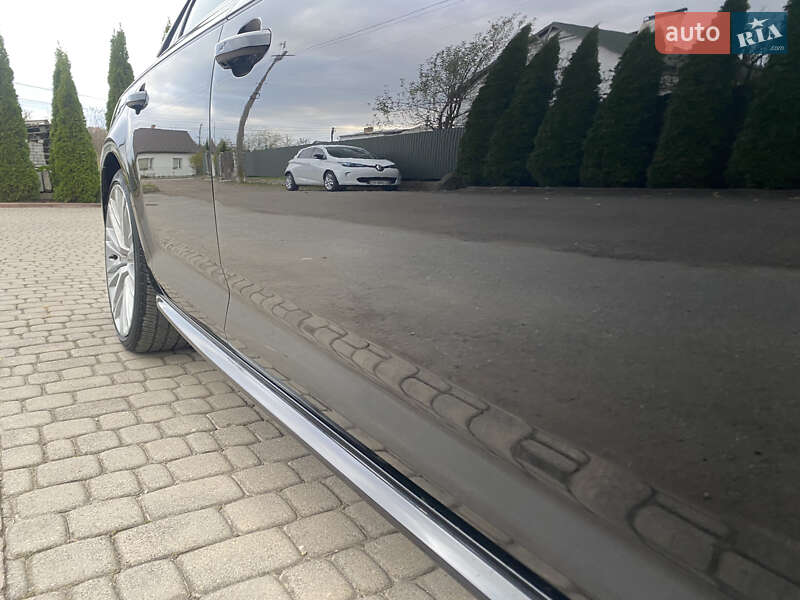 Седан Audi A4 2017 в Самборі