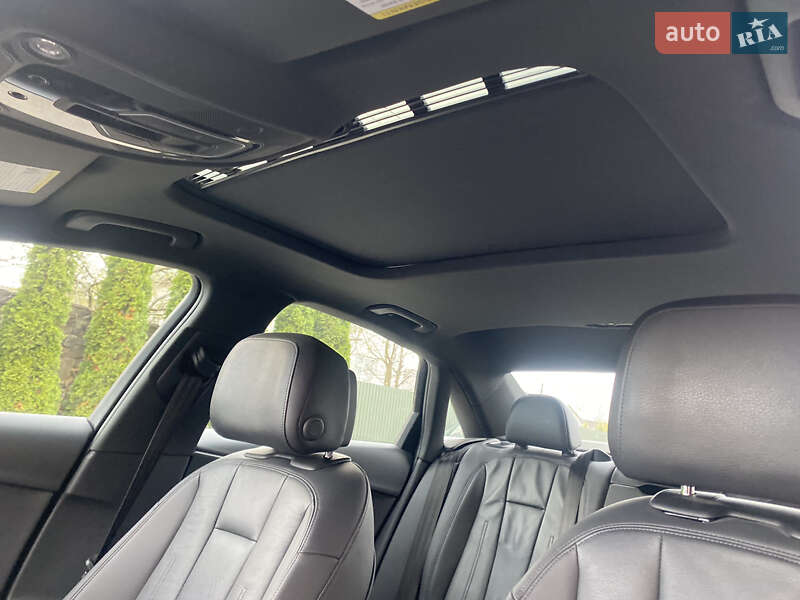 Седан Audi A4 2017 в Самборі