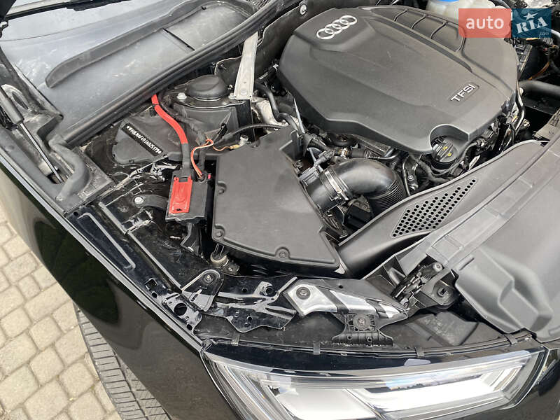 Седан Audi A4 2017 в Самборі