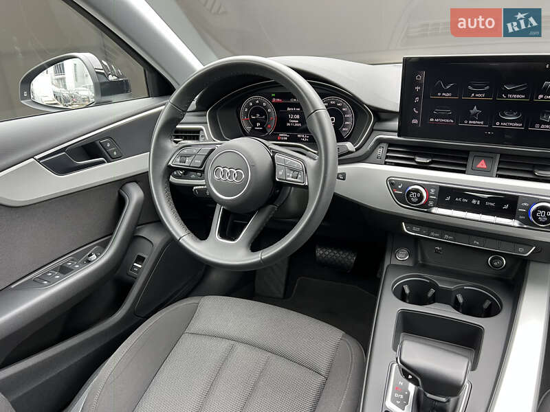 Седан Audi A4 2023 в Львове фото 15 Седан Audi A4 2023 в Львове
