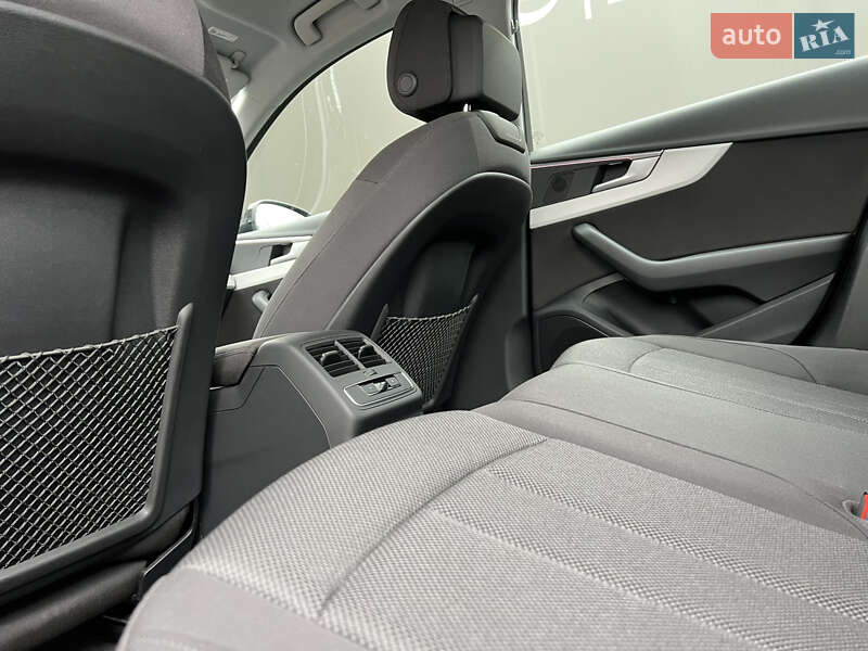 Седан Audi A4 2023 в Львове фото 23 Седан Audi A4 2023 в Львове