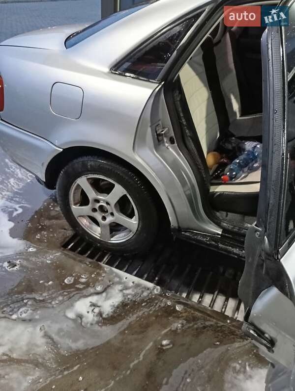 Седан Audi A4 1997 в Александрие фото 3 Седан Audi A4 1997 в Александрие