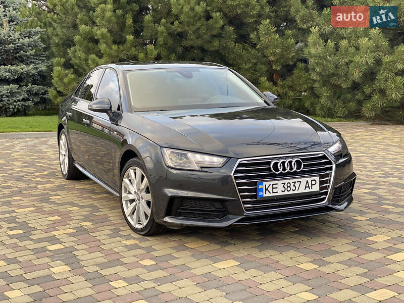 Седан Audi A4 2018 в Днепре
