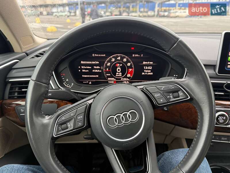 Седан Audi A4 2017 в Киеве