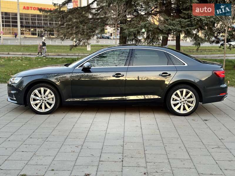 Седан Audi A4 2019 в Виннице