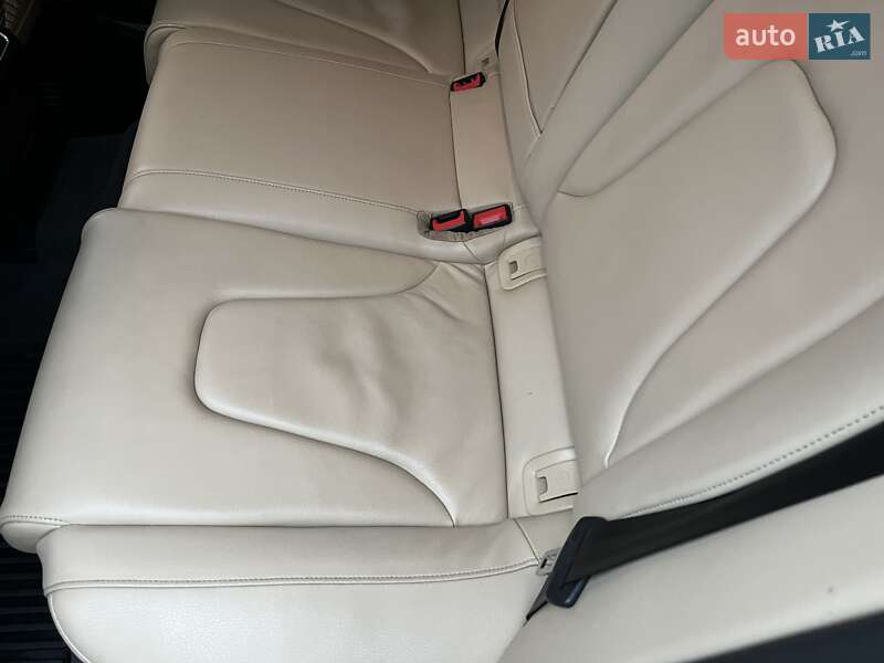 Седан Audi A4 2015 в Черкасах