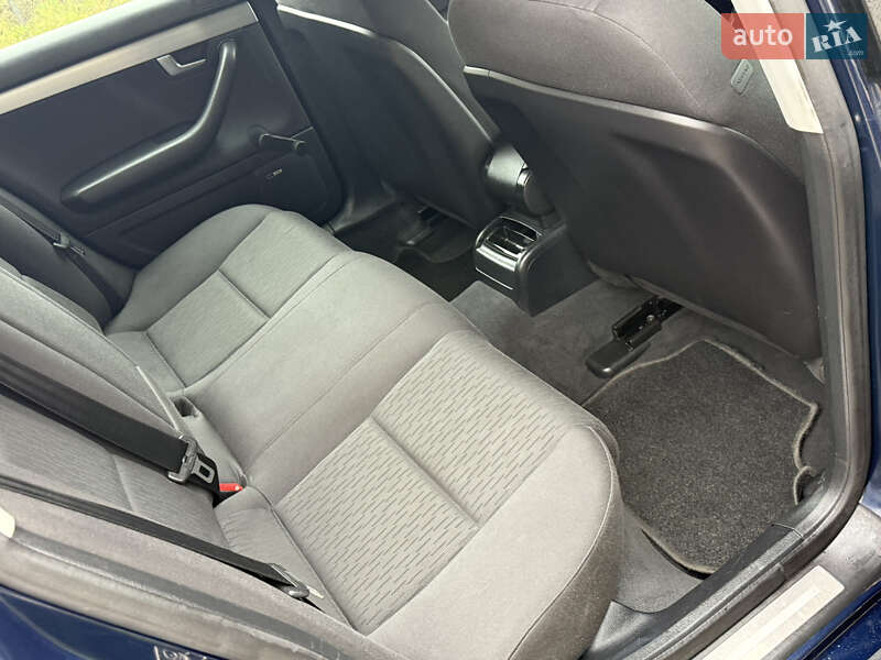 Седан Audi A4 2006 в Могилев-Подольске