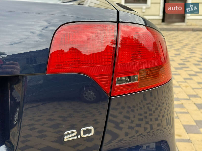 Седан Audi A4 2006 в Могилев-Подольске