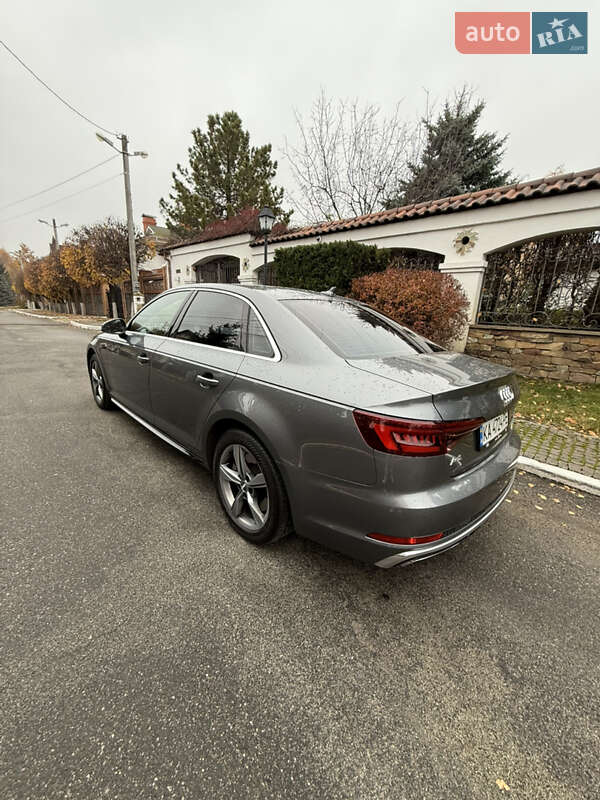 Седан Audi A4 2018 в Києві