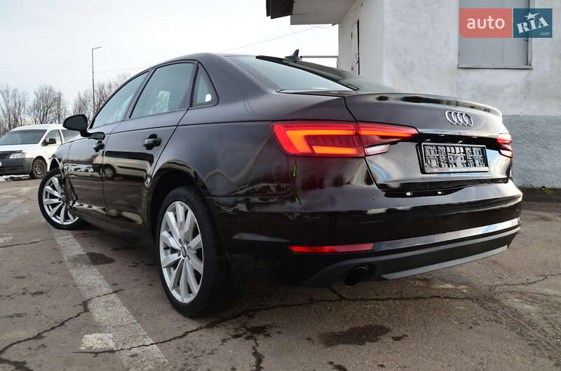 Седан Audi A4 2017 в Дрогобыче