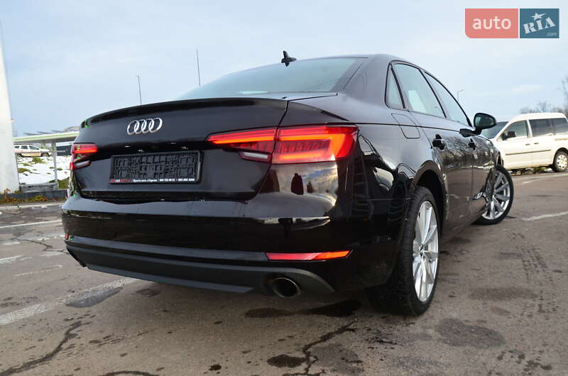 Седан Audi A4 2017 в Дрогобыче