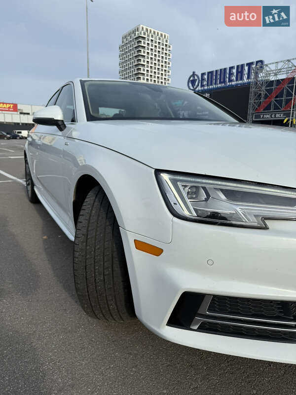Седан Audi A4 2017 в Киеве