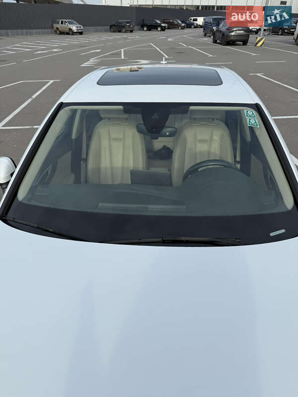 Седан Audi A4 2017 в Киеве