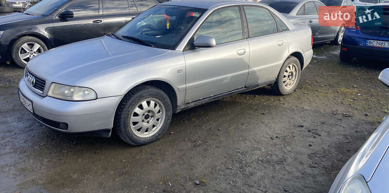 Седан Audi A4 1999 в Львові