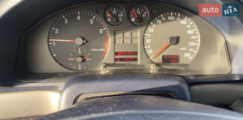 Седан Audi A4 1999 в Львові