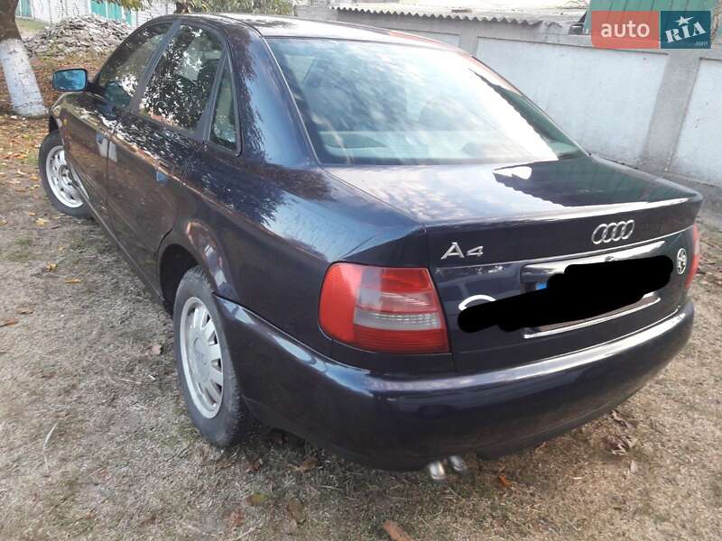 Седан Audi A4 1999 в Измаиле