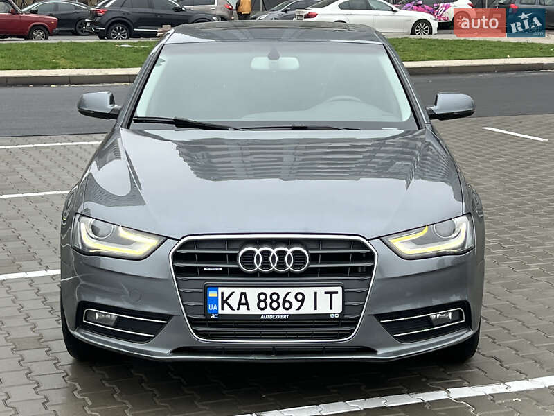 Седан Audi A4 2013 в Києві