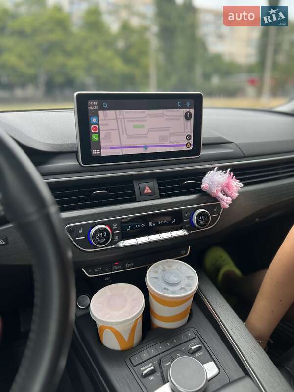 Седан Audi A4 2018 в Харкові