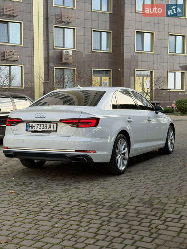 Седан Audi A4 2019 в Одессе