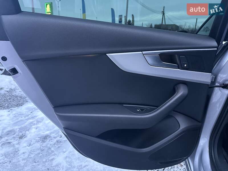 Седан Audi A4 2016 в Стрию