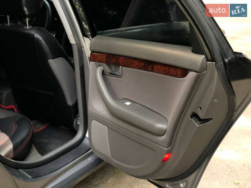 Универсал Audi A4 2002 в Умани