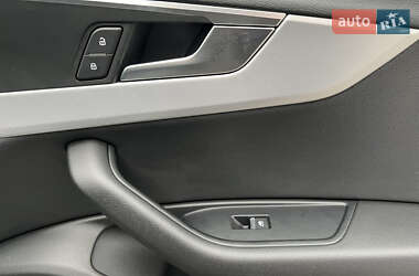 Седан Audi A4 2016 в Киеве