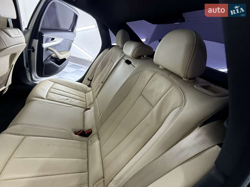 Седан Audi A4 2017 в Трускавці