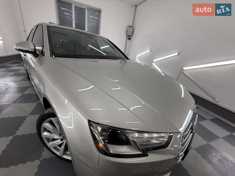 Седан Audi A4 2017 в Трускавці
