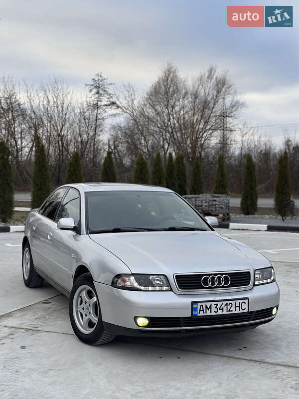 Седан Audi A4 1999 в Звягелі