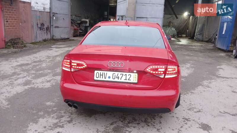 Седан Audi A4 2012 в Тернополе