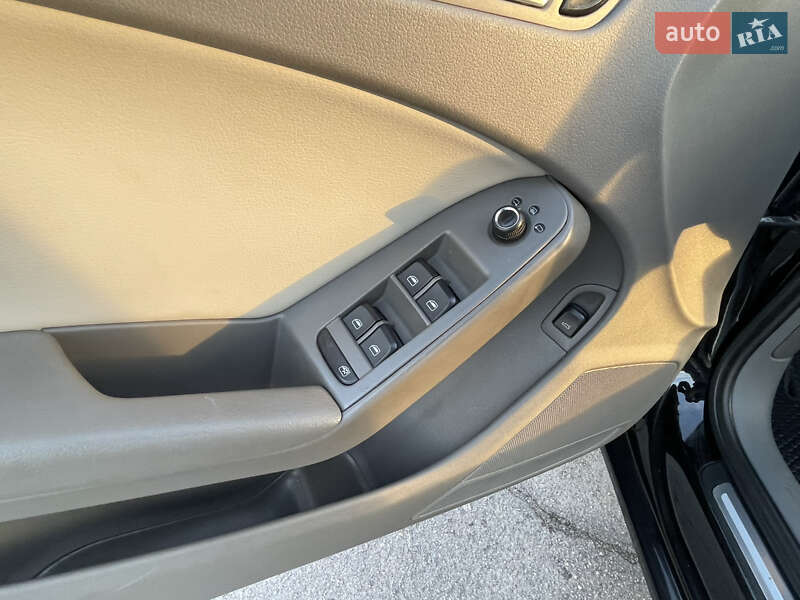 Седан Audi A4 2010 в Каменском