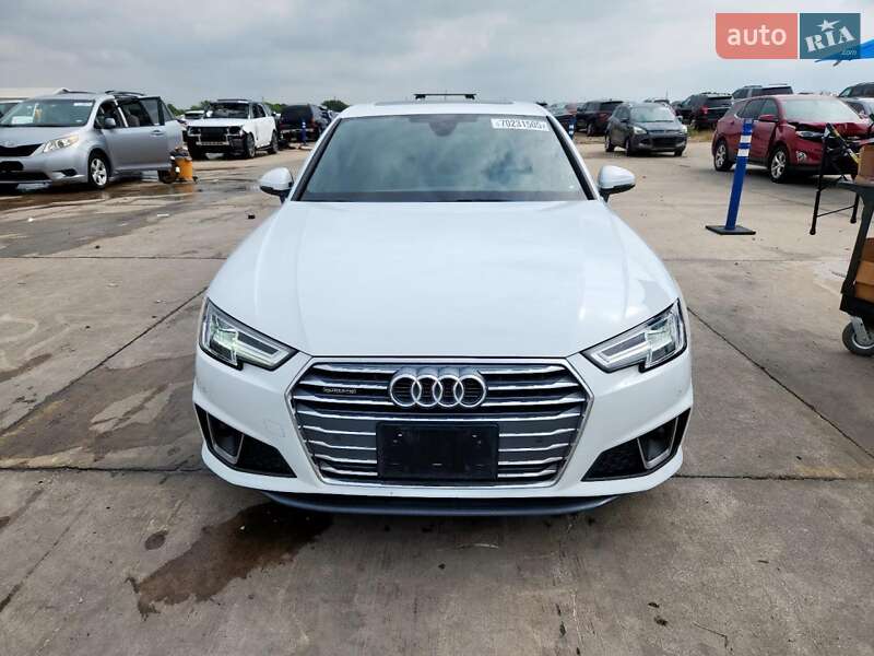 Седан Audi A4 2019 в Львове