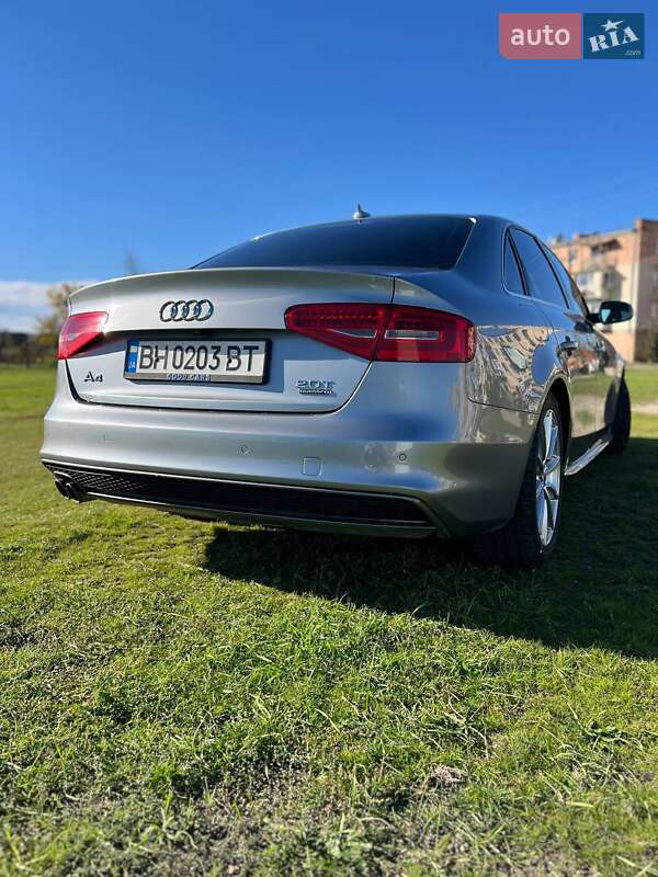 Седан Audi A4 2015 в Одесі