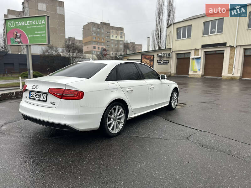 Седан Audi A4 2015 в Виннице