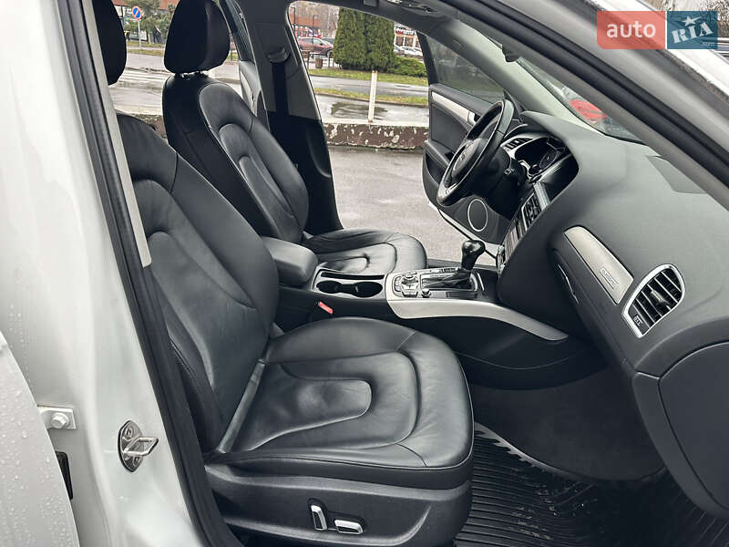Седан Audi A4 2015 в Виннице